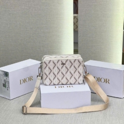 Túi Dior Messenger Pouch Natural CD Diamond