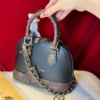Túi Louis Vuitton LV Hến Alma BB Monogram Black Brown 18 Túi Louis Vuitton LV Hến Alma BB Họa Tiết