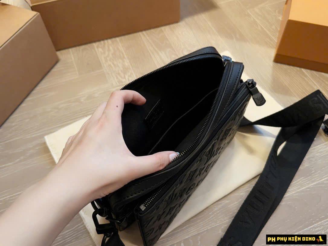 Túi Louis Vuitton LV Trio Messenger Black Fullbox 8 Bên Trong Túi Louis Vuitton LV Trio Messenger Black