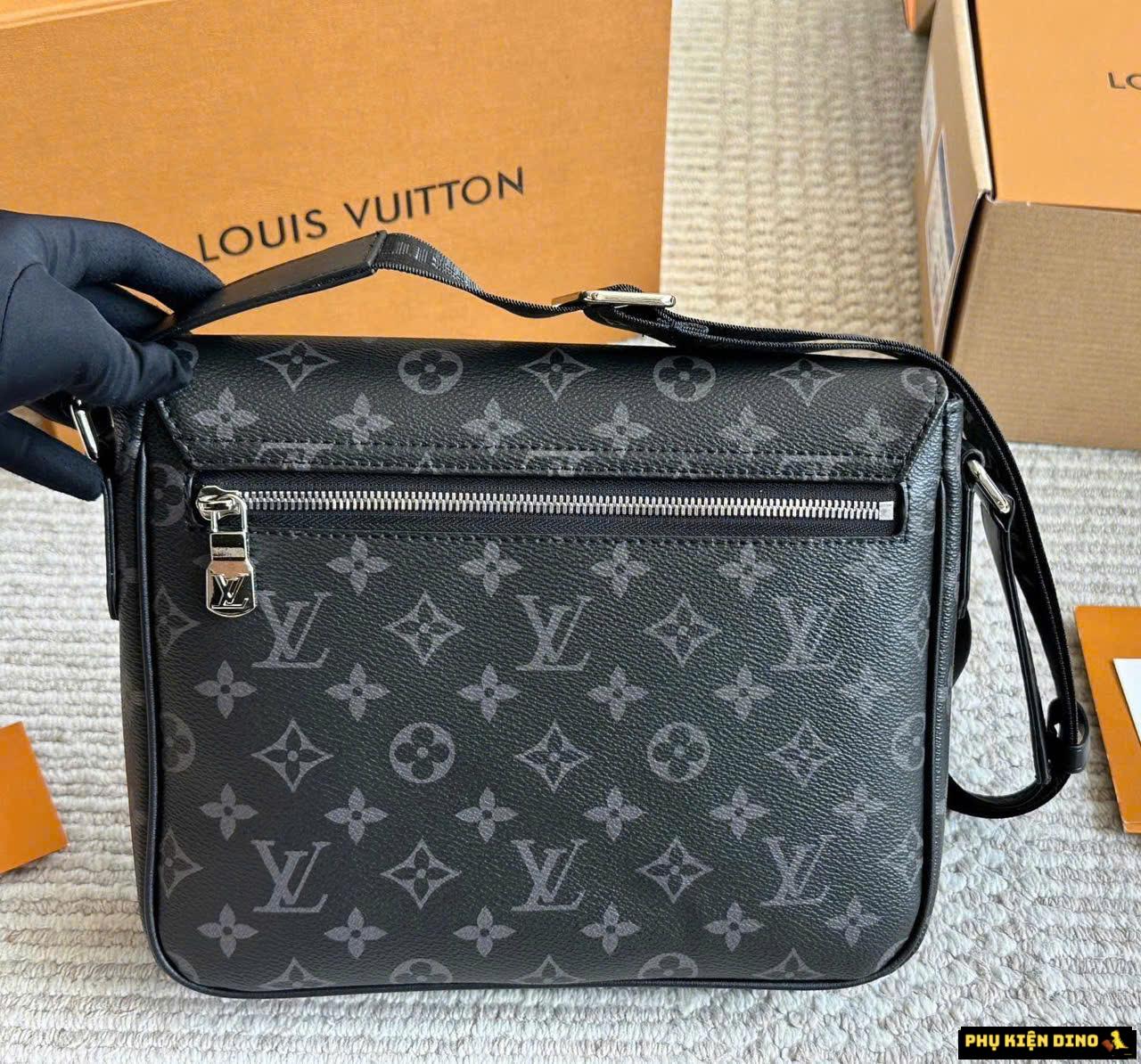 Túi Louis Vuitton District PM Messenger Bag 5 Mặt sau Túi Louis Vuitton District PM Messenger Màu Đen