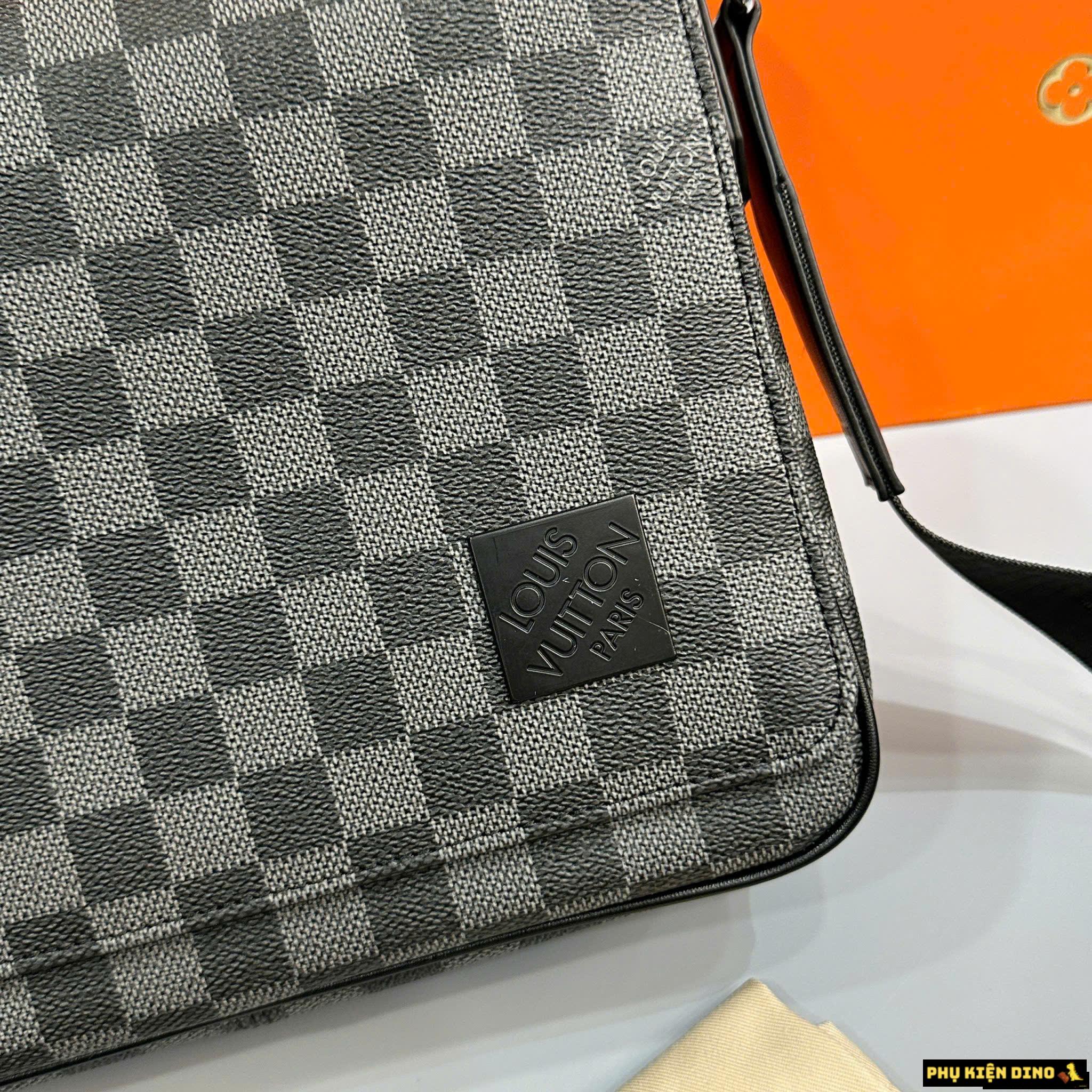 Túi Louis Vuitton LV District PM Damier Bag N42710 5 Túi Đeo Chéo Nam Louis Vuitton LV Màu Đen Xám