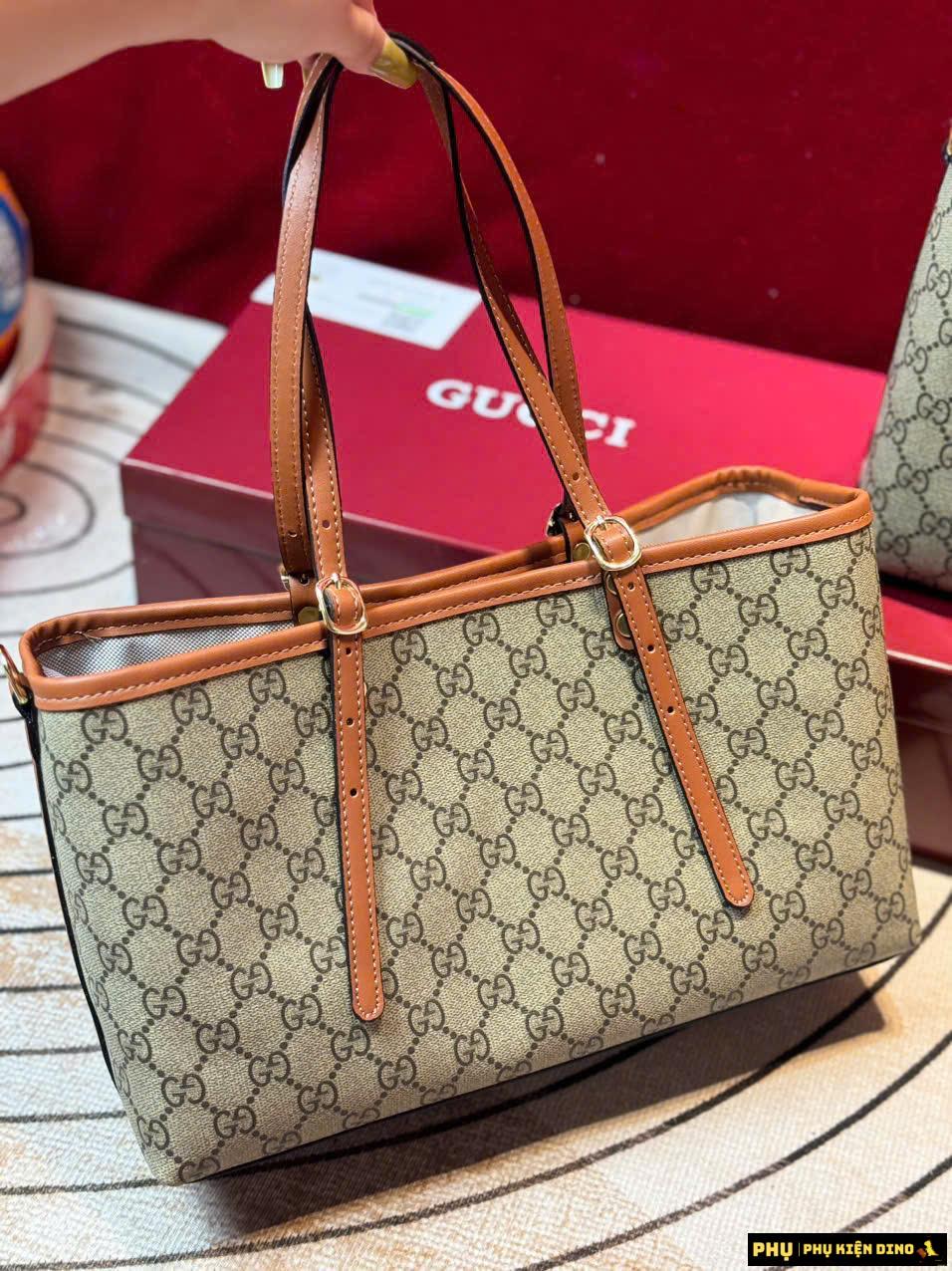 Túi Gucci GG Emblem Medium Tote Bag Size 32 Fullbox 1 Túi Gucci GG Emblem Medium Tote Bag Size 32 Fullbox