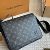 Túi Louis Vuitton District PM Messenger Bag Black