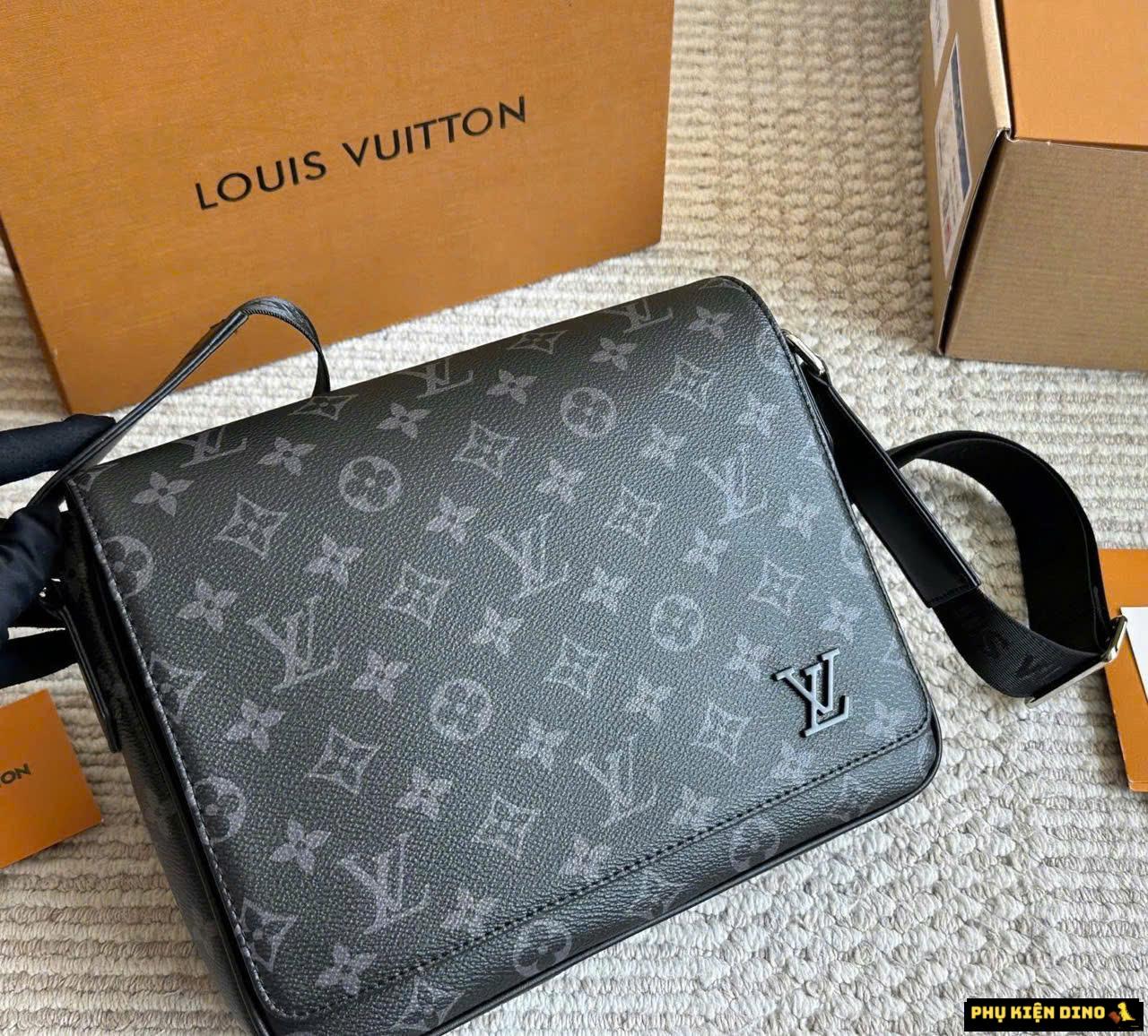 Túi Louis Vuitton District PM Messenger Bag Black Túi Louis Vuitton District PM Messenger Bag Black