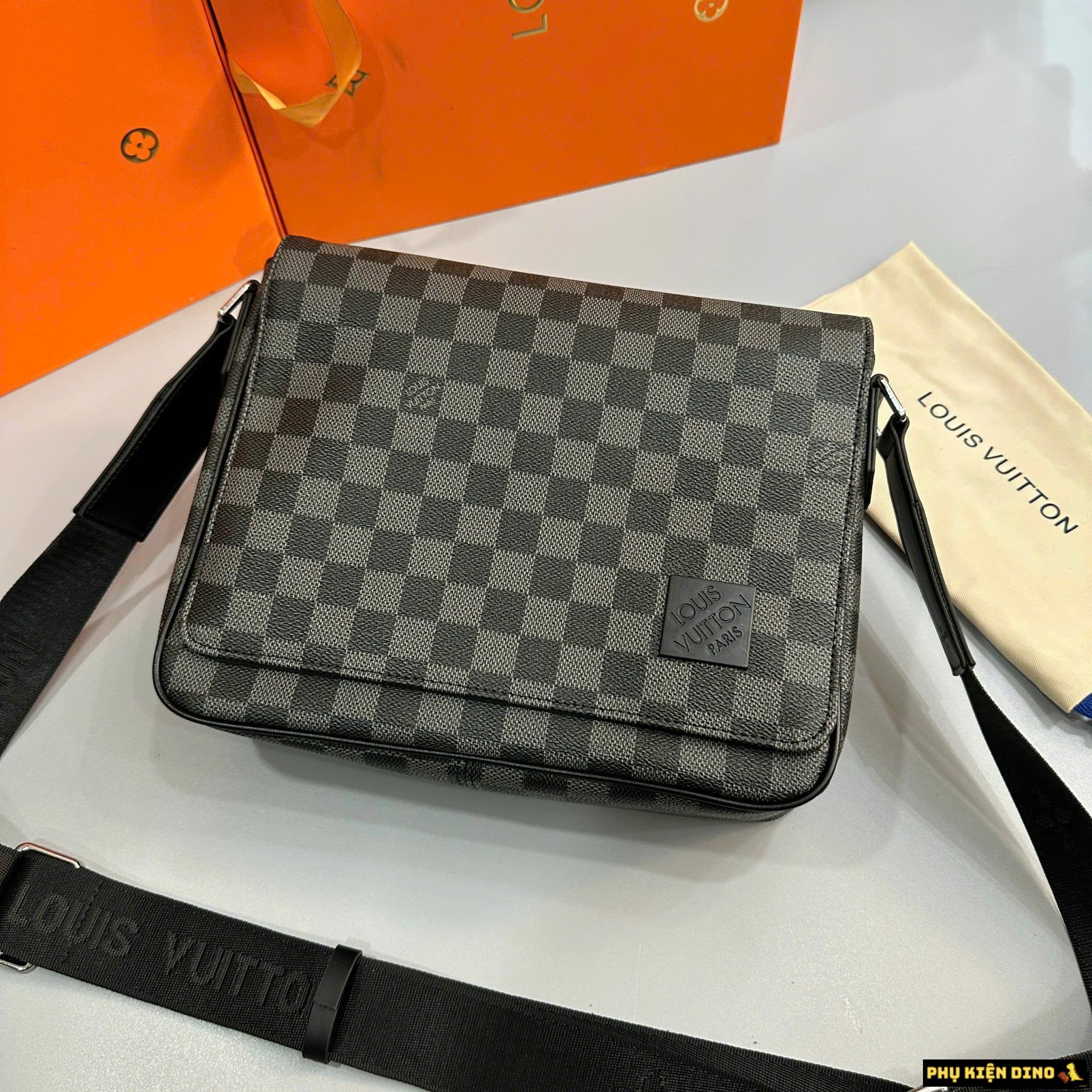 Túi Louis Vuitton LV District PM Damier Bag N42710 2 Túi Louis Vuitton LV District PM Damier Black