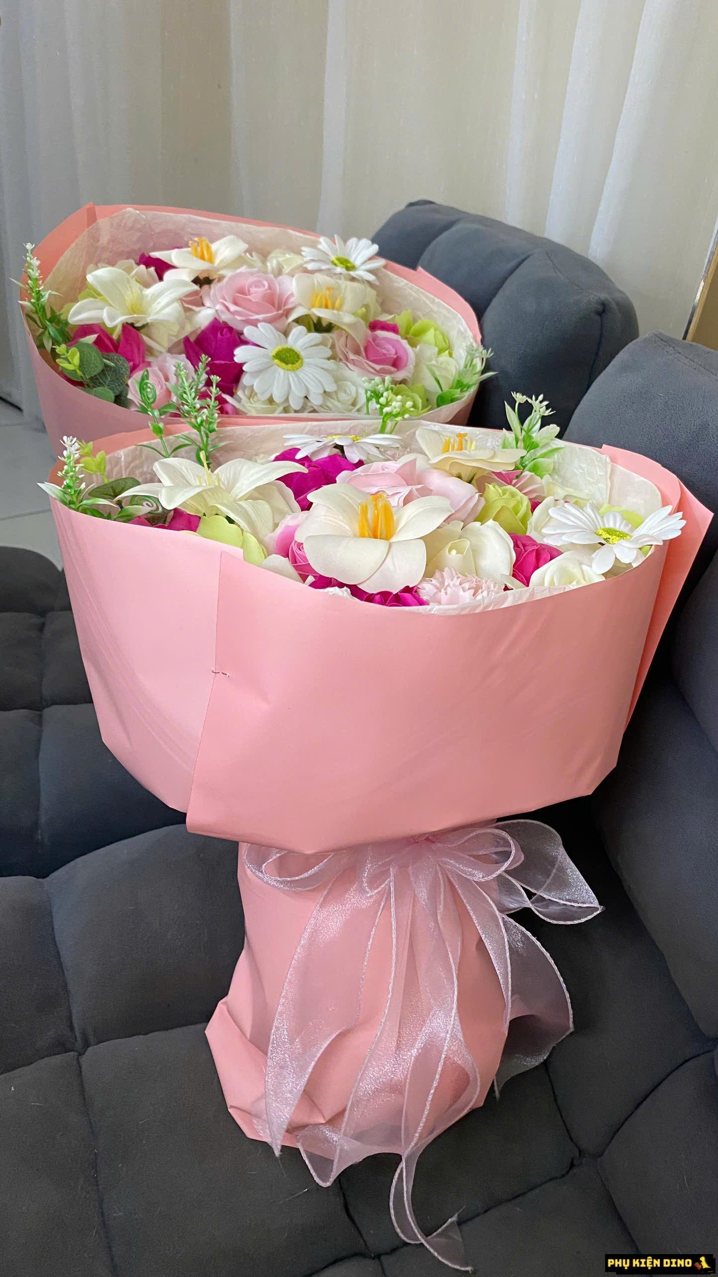 Bó Hoa Sáp Thơm Cao Cấp 35 Bông Tặng Kèm Nơ 2305 Florist - 2305HS002 7 Bó Hoa Sáp Thơm Cao Cấp 35 Bông Màu Hottend