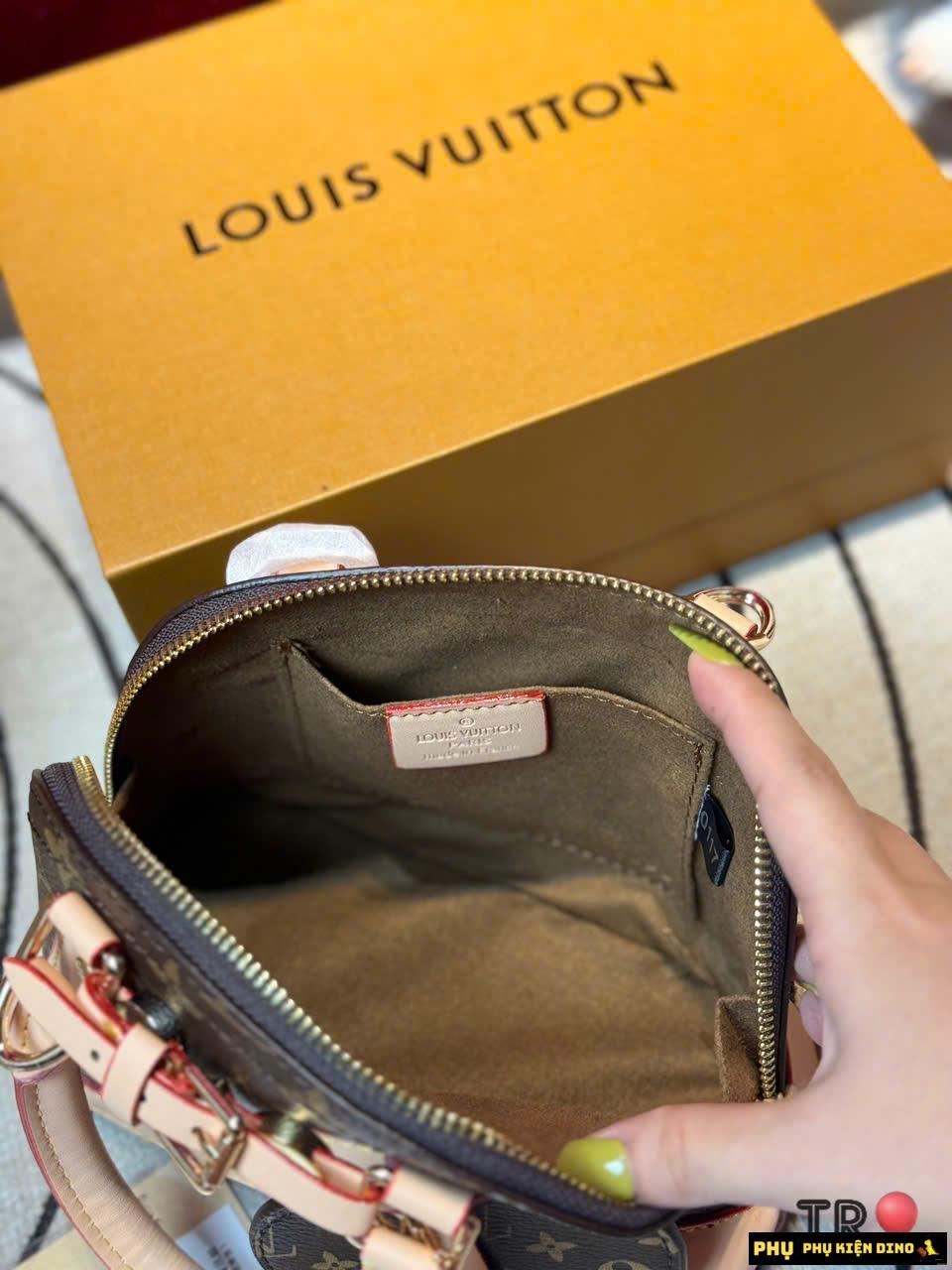 Túi Xách Nữ Louis Vuitton LV Hến Alma BB Charm Heart Fullbox Size 20 14 Set Túi LV Hến Nâu Size 20 Fullbox Kèm Charm Tim