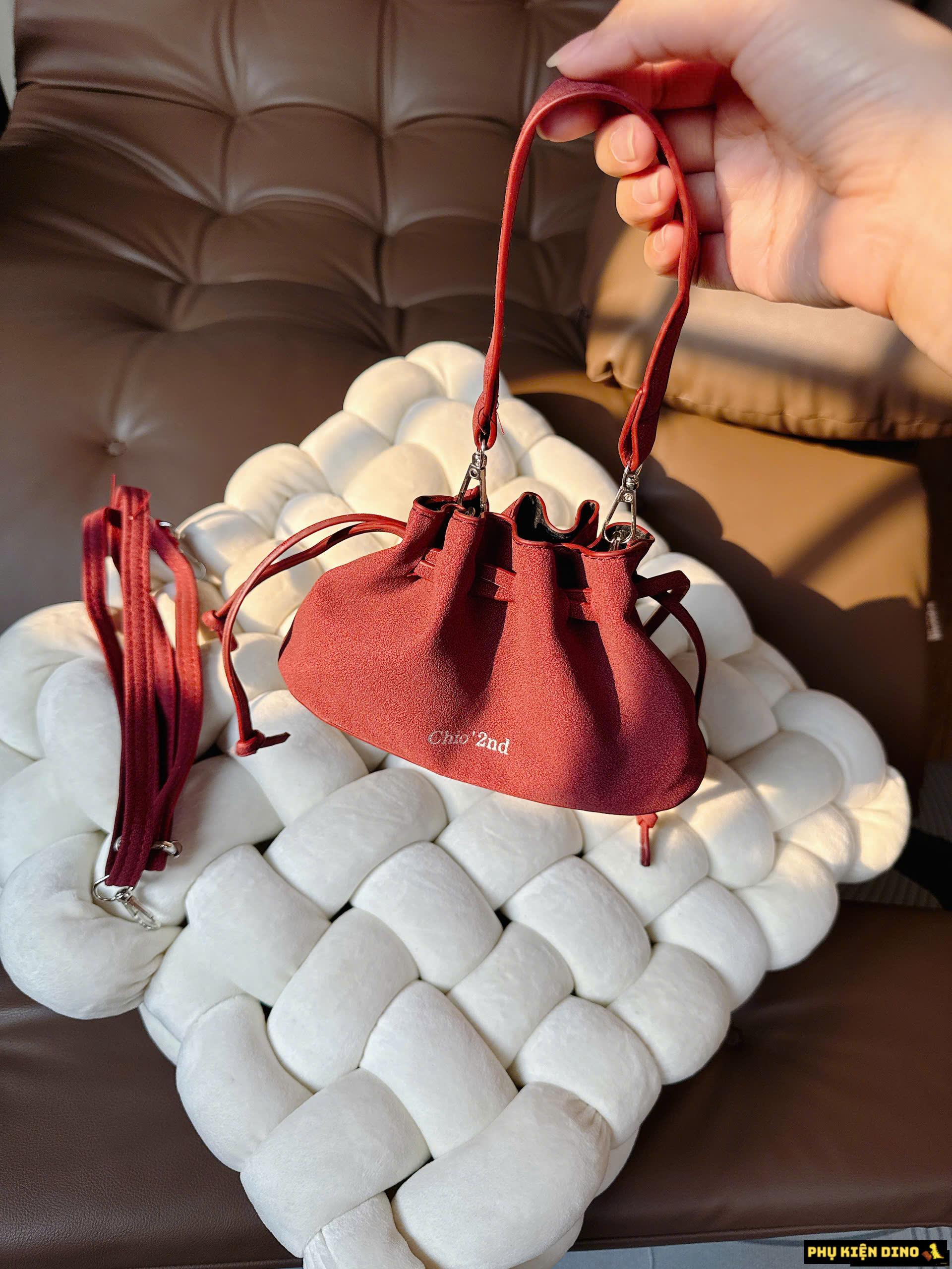 Túi Rút Mini Chio 2nd Màu Nâu Đậm Cam Đất Đỏ Đất New Arrival 12 Túi Chio 2nd Mini Drawstring Bag Red Cao Cấp