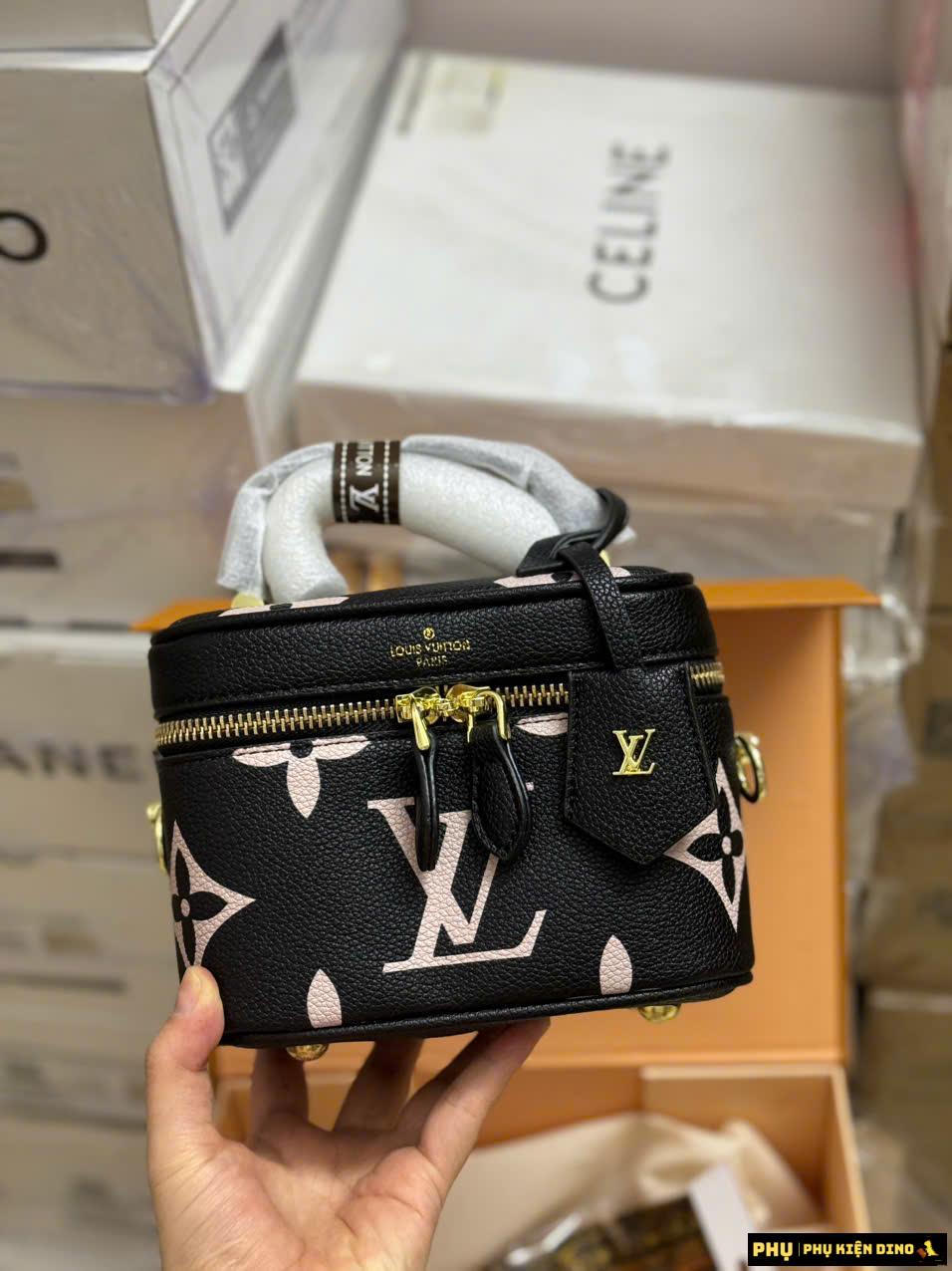 Túi Cốp Louis Vuitton Vanity PM Black Cream Size 16 M45780 4 tui cop louis vuitton vanity pm black cream kem day deo khan lua