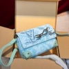 Túi Louis Vuitton LV Steamer Wearable Wallet Aquagarden Size 18 M22637 17 Túi Đeo Chéo Louis Vuitton Steamer Aquagarden Size 18 Màu Xanh