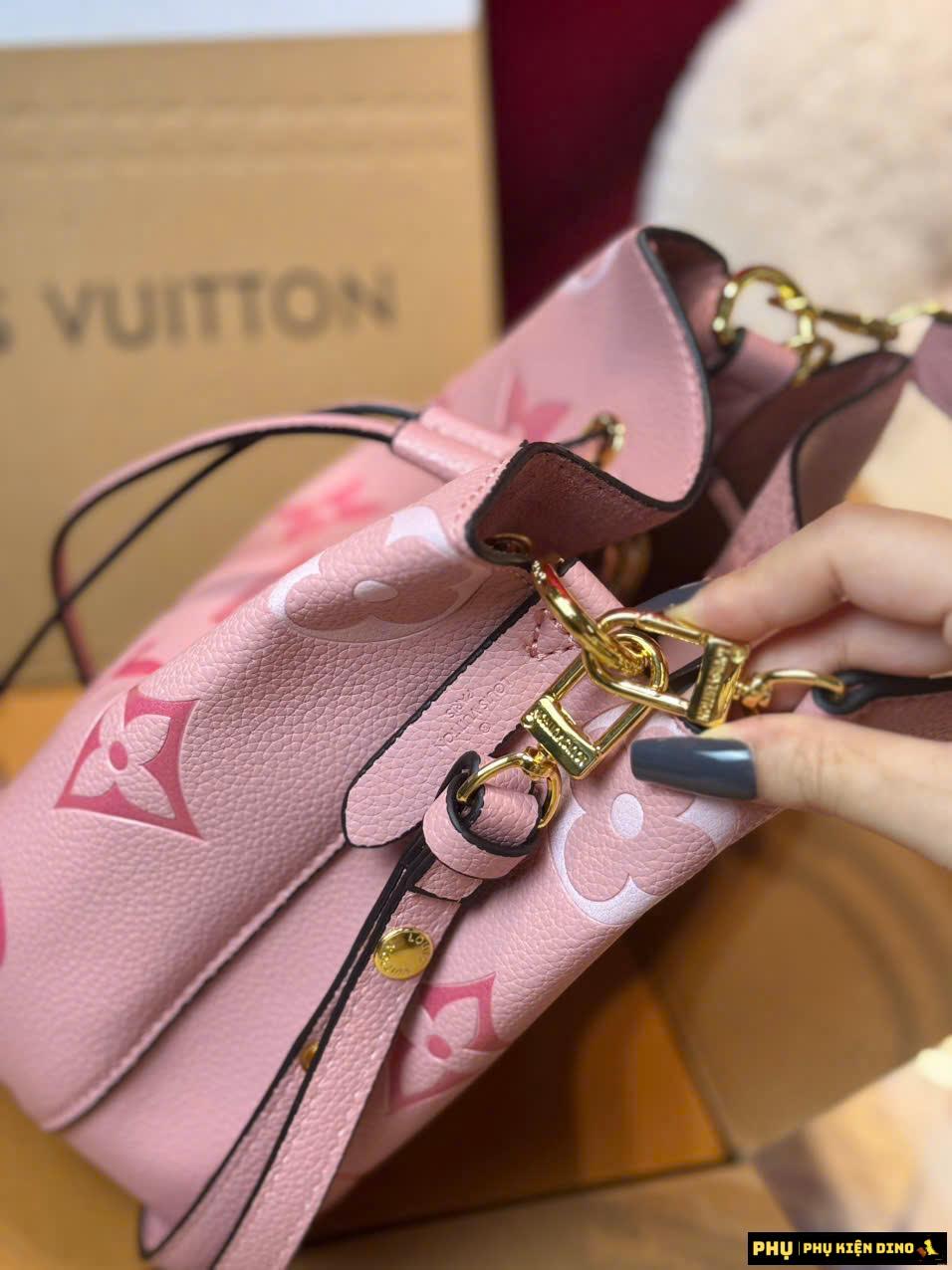 Túi Louis Vuitton Summer Bundle Bag Rose Size 20 M46492 6 Túi Đeo Chéo Louis Vuitton Summer Bundle Bag Rose Size 20