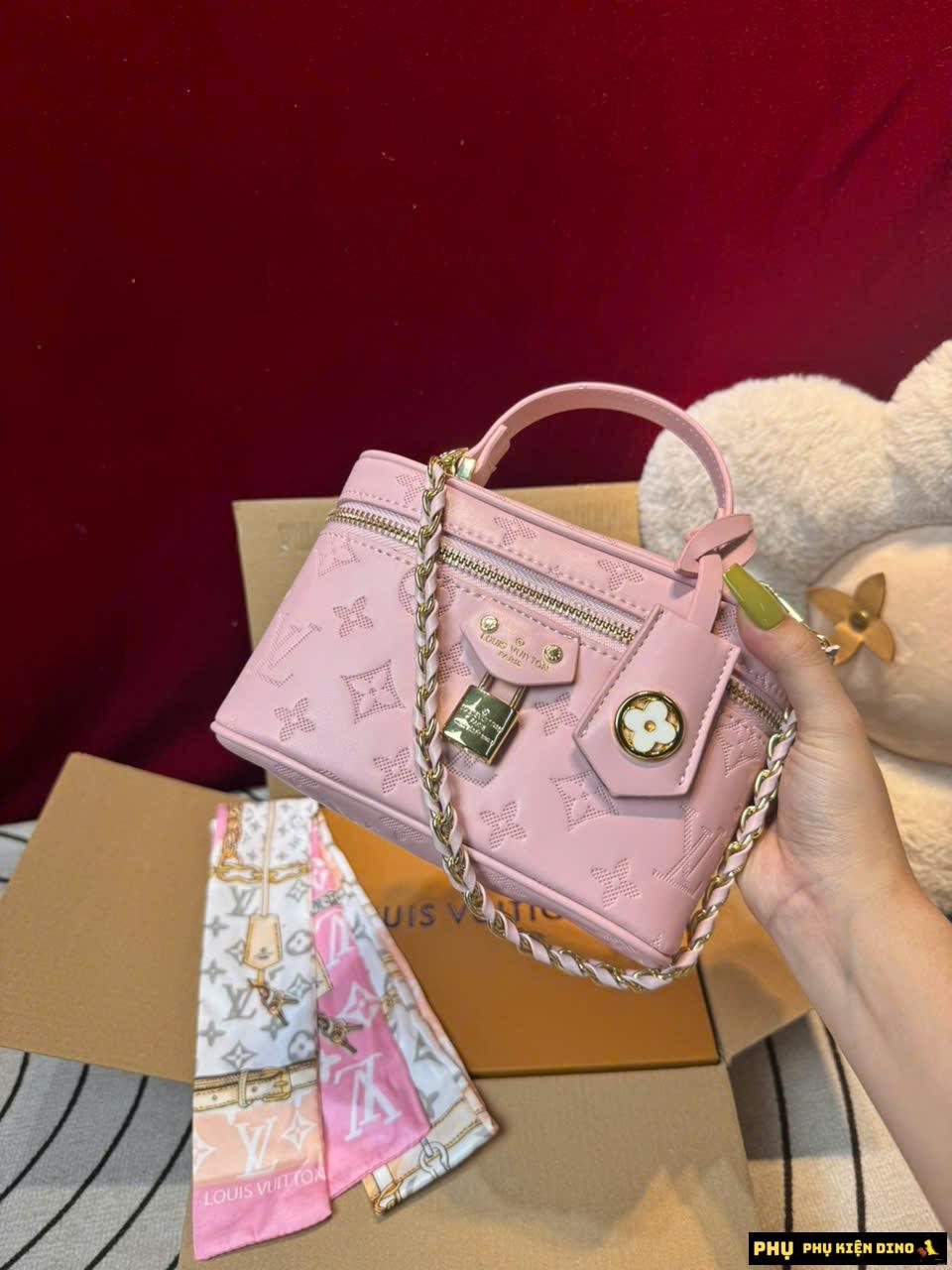 Túi Louis Vuitton LV Vanity Chain Pouch Fullbox Kèm Khăn Size 18 14 Túi Đeo Chéo LV Vanity Chain Dập Nổi