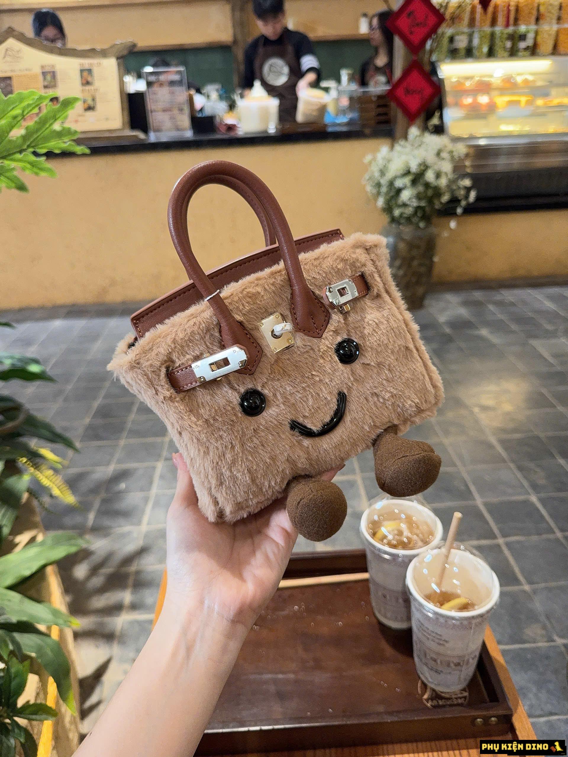 Túi Jellycat Birkin Lông Size 20 Màu Nâu 10 Túi Jellycat Birkin Lông Mịn Size 20 Màu Nâu Sang Trọng