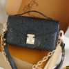 Túi Louis Vuitton LV Pochette Metis East West Black Size 21cm Fullbox