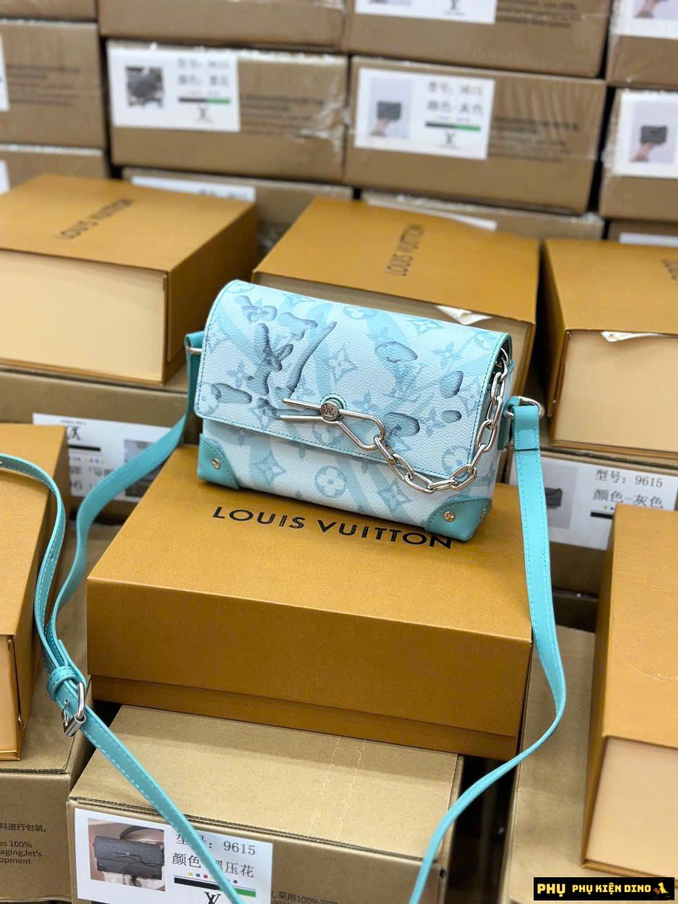 Túi Louis Vuitton LV Steamer Wearable Wallet Aquagarden Size 18 M22637 2 Túi Louis Vuitton LV Steamer Wearable Wallet Aquagarden Size 18