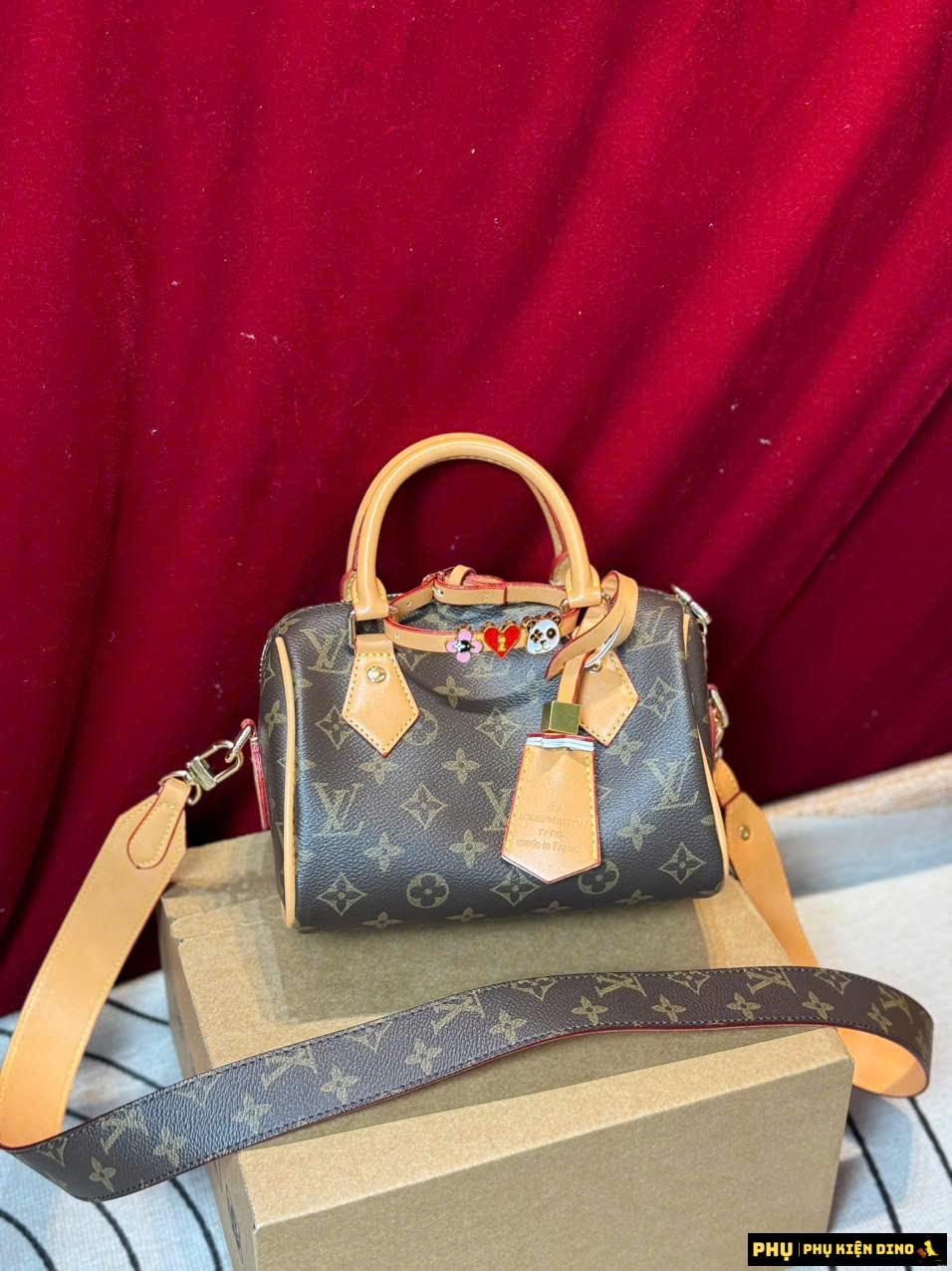 Túi Louis Vuitton Speedy Size 20 Monogram Charm Panda Fullbox 1 Túi Louis Vuitton Speedy Size 20 Monogram Charm Panda Fullbox