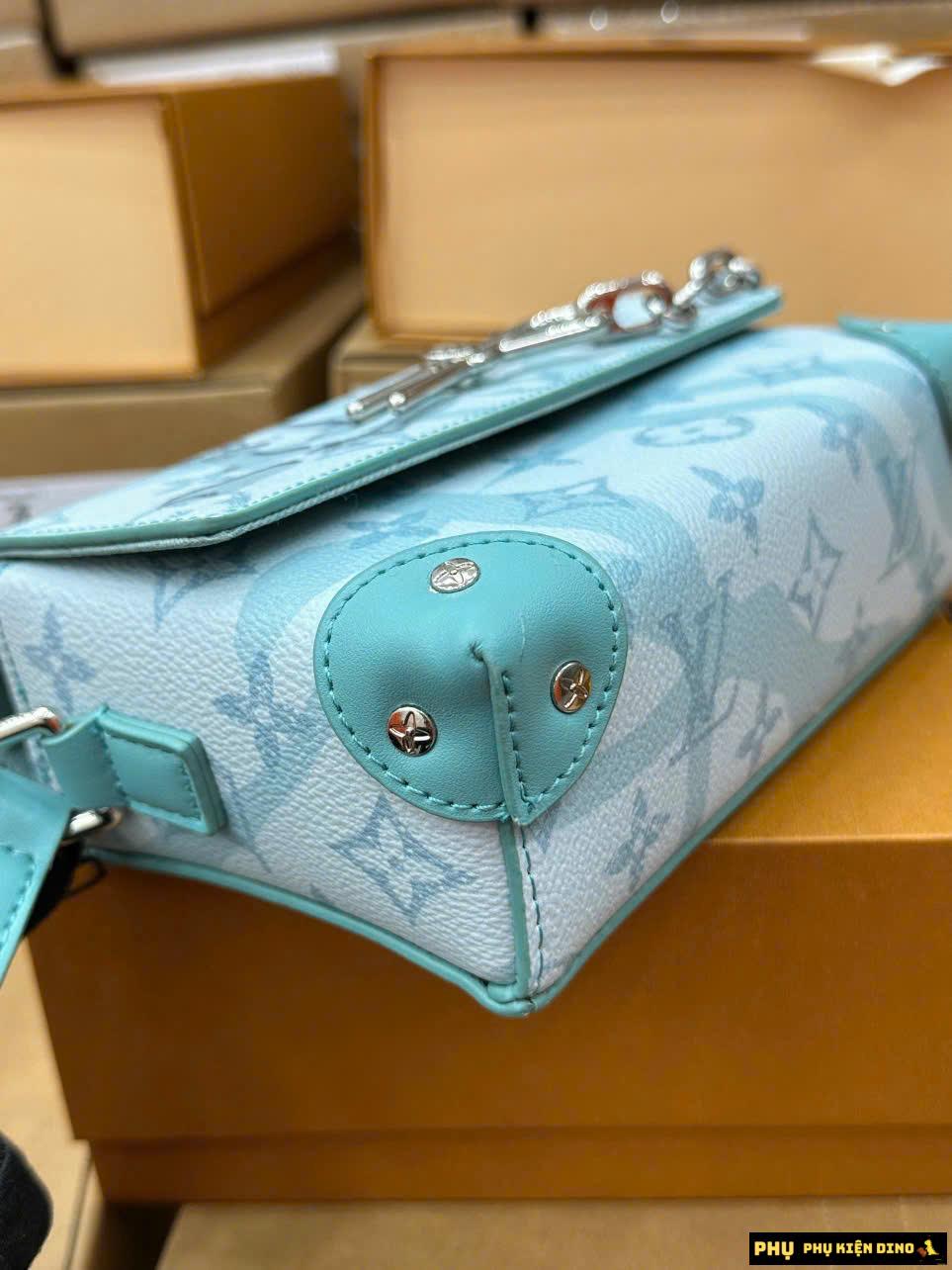 Túi Louis Vuitton LV Steamer Wearable Wallet Aquagarden Size 18 M22637 13 Túi Louis Vuitton Steamer Aquagarden Đựng Vừa Điện Thoại