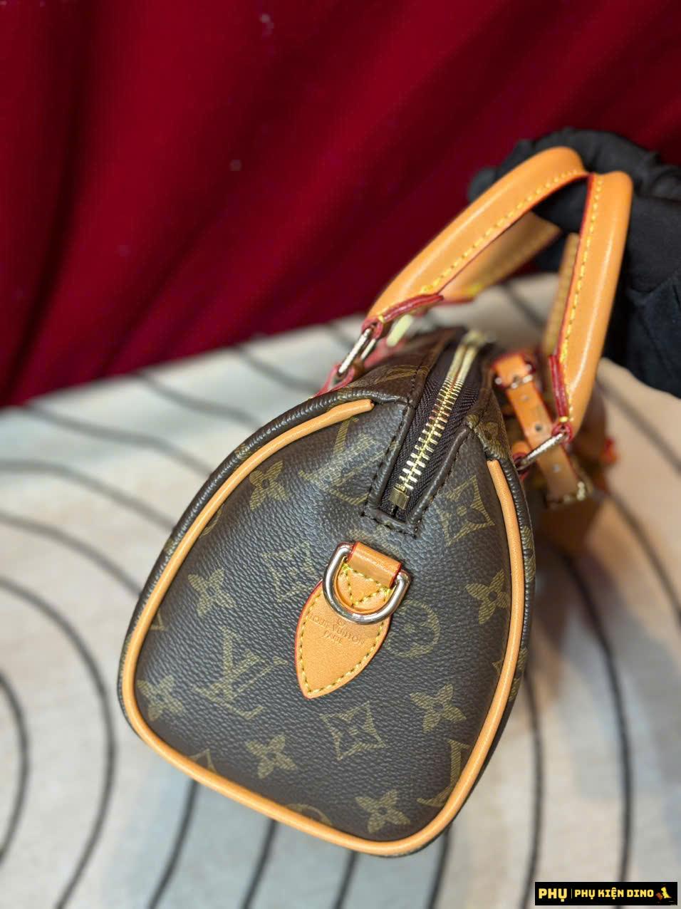 Túi LV Speedy 20 Size 20 Monogram Bản Đẹp Box Nam Châm 2 Lớp Túi LV Speedy 20 Size 20 Monogram Bản Đẹp Box Nam Châm 2 Lớp