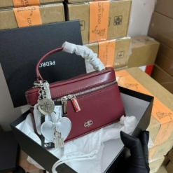 Phụ Kiện Dino - Phụ kiện thời trang thời thượng 28 Túi Pedro Ari Size 19 Màu Đỏ Kèm Charm Tim