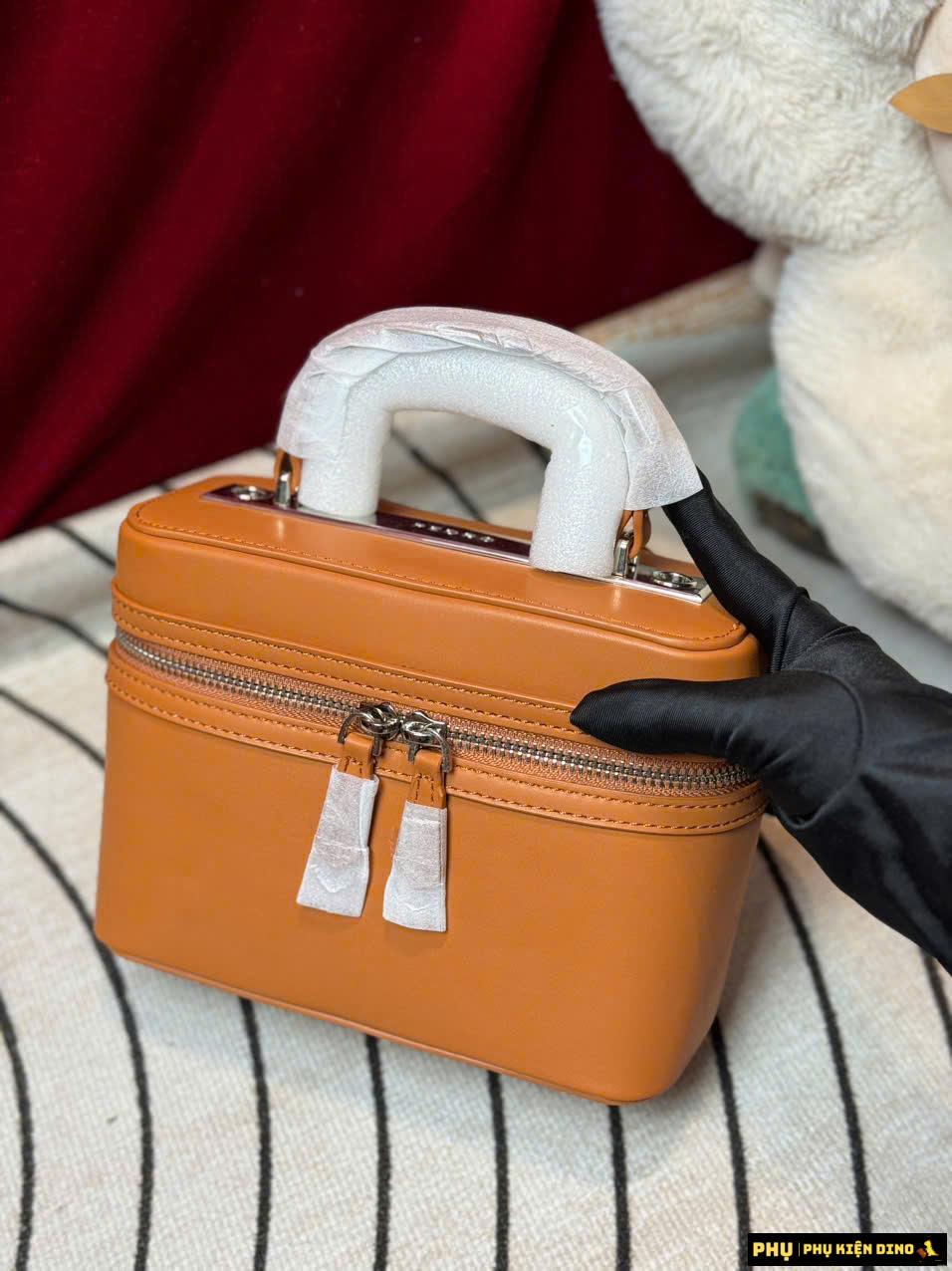 Túi Đeo Chéo Nữ Pedro Ari Boxy Shoulder Bag Camel Màu Nâu 3 Túi Xách Nữ Pedro Ari Boxy Shoulder Bag Màu Nâu Camel