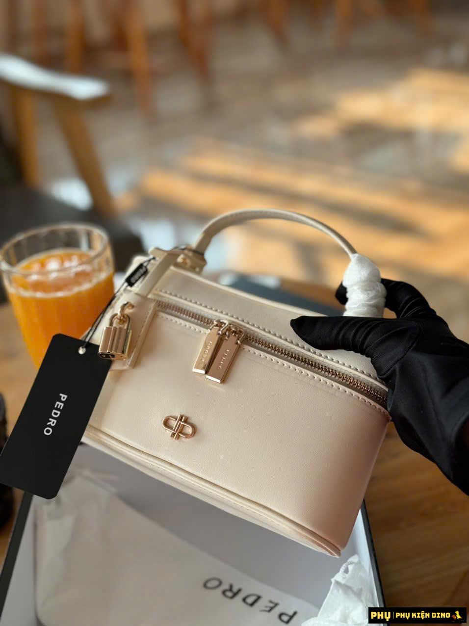 Túi Đeo Chéo Nữ Pedro Ari Leather Shoulder Bag Màu Đỏ Màu Be Fullbox 3 Túi Xách Nữ Pedro Ari Size 19 Màu Be Hàng Fullbox Đẹp