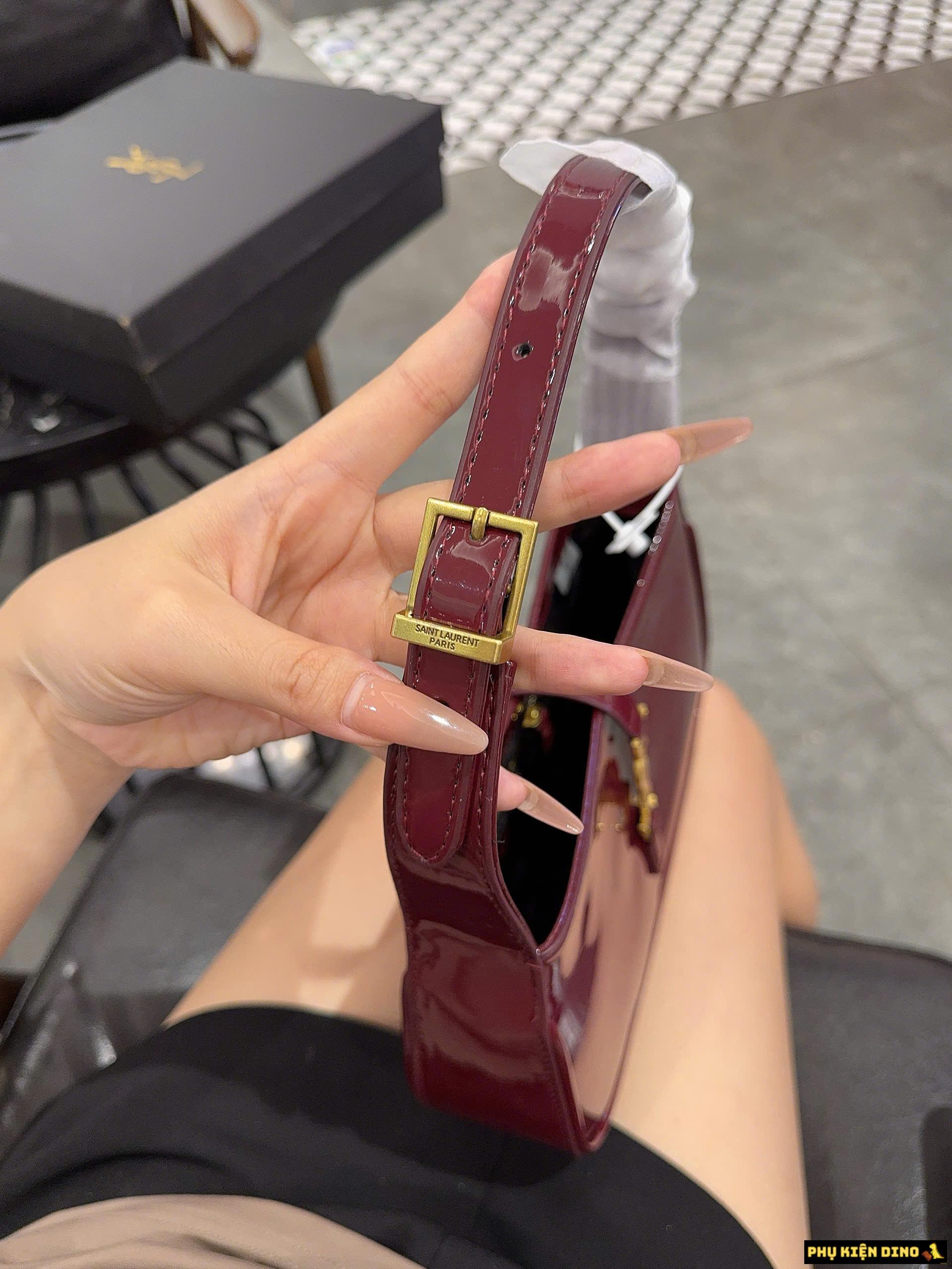 Túi YSL Le 5 A 7 Shoulder Bag Dark Red Wine Patent Leather Túi YSL Le 5 A 7 Shoulder Bag Dark Red Wine Patent Leather