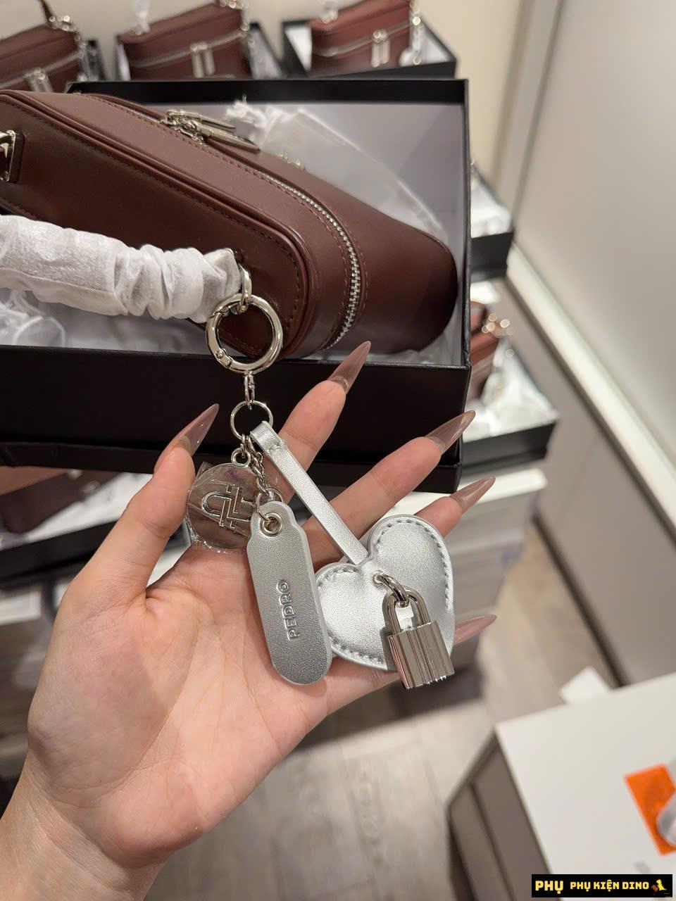 Túi Đeo Chéo Nữ Pedro Ari Leather Shoulder Bag Đỏ Mận Fullbox 13 Túi Đeo Chéo Pedro Ari Màu Đỏ Mận Kèm Phụ Kiện