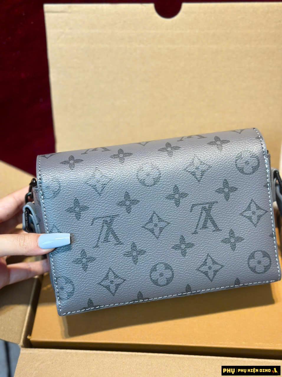 Túi Nam Louis Vuitton LV Steamer Wearable Monogram Eclipse M81783 11 Túi Nam Louis Vuitton Steamer Wearable Monogram Grey