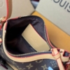 Túi Louis Vuitton LV Pouch Kẹp Nách Monogram Kèm Móc Cún Fullbox 24 Túi Đeo Chéo LV Pouch Kẹp Nách Monogram Kèm Móc Cún Fullbox
