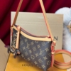Túi Louis Vuitton LV Pouch Kẹp Nách Monogram Kèm Móc Cún Fullbox 16 Túi Đeo Vai LV Pouch Kẹp Nách Monogram Kèm Móc Cún Fullbox