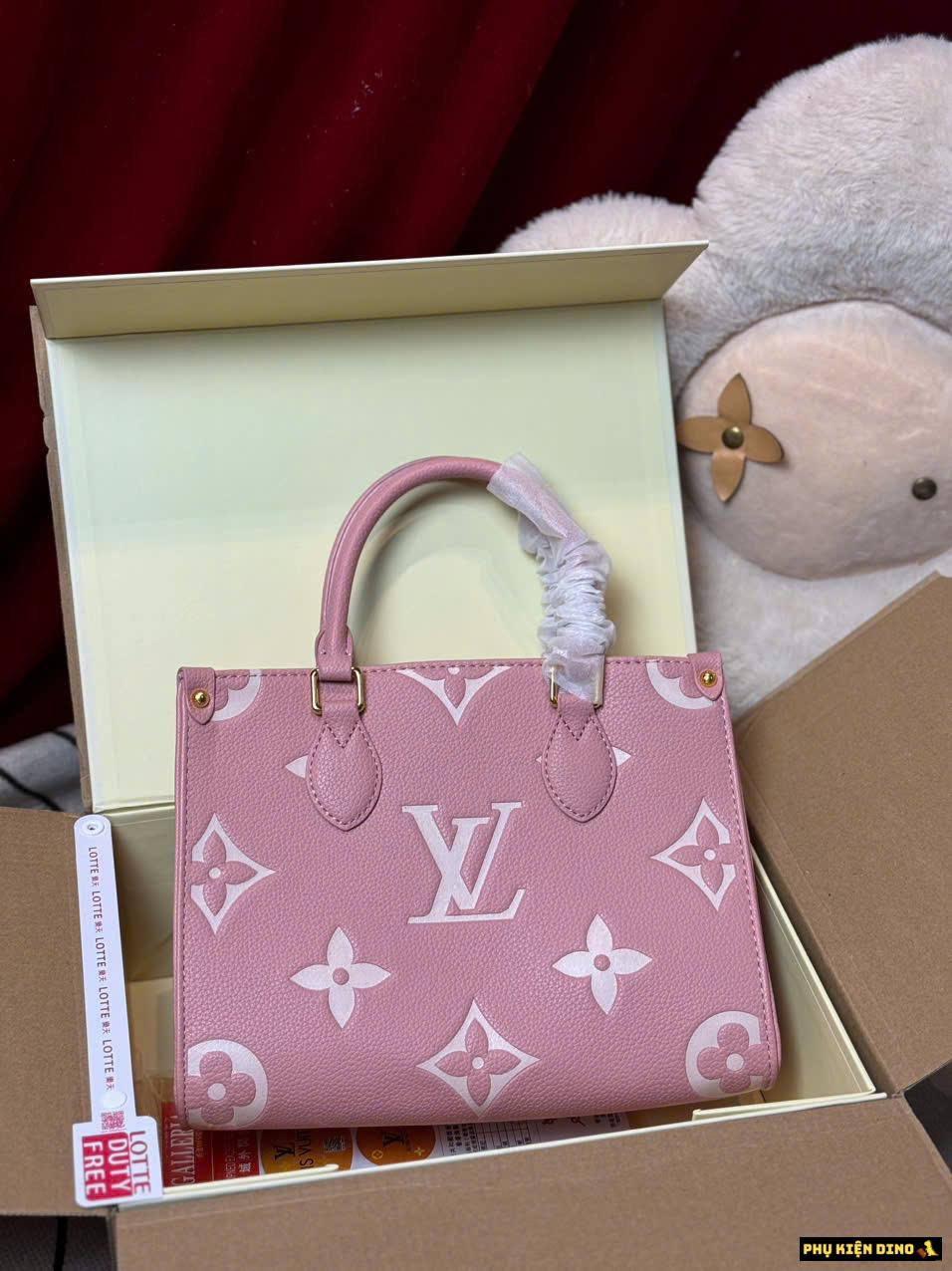 Túi Louis Vuitton OnTheGo PM Size 25 Màu Hồng Fullbox Túi Louis Vuitton OnTheGo PM Size 25 Màu Hồng Fullbox