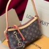 Túi Louis Vuitton LV Pouch Kẹp Nách Monogram Kèm Móc Cún Fullbox 17 Túi Louis Vuitton Pouch Kẹp Nách Màu Nâu Kèm Móc Cún Full 2 Box Vip