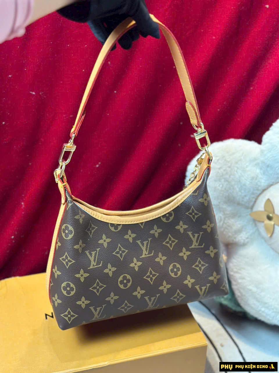 Túi Louis Vuitton Speedy Bandouliere Monogram Kèm Charm Siêu Xinh Túi Louis Vuitton Speedy Bandouliere Monogram Kèm Charm Siêu Xinh