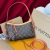 Túi Louis Vuitton LV Pouch Kẹp Nách Monogram Kèm Móc Cún Fullbox 15 Túi LV Baguette Monogram Kèm Móc Cún 2 Dây Đeo Bản Đẹp Fullbox