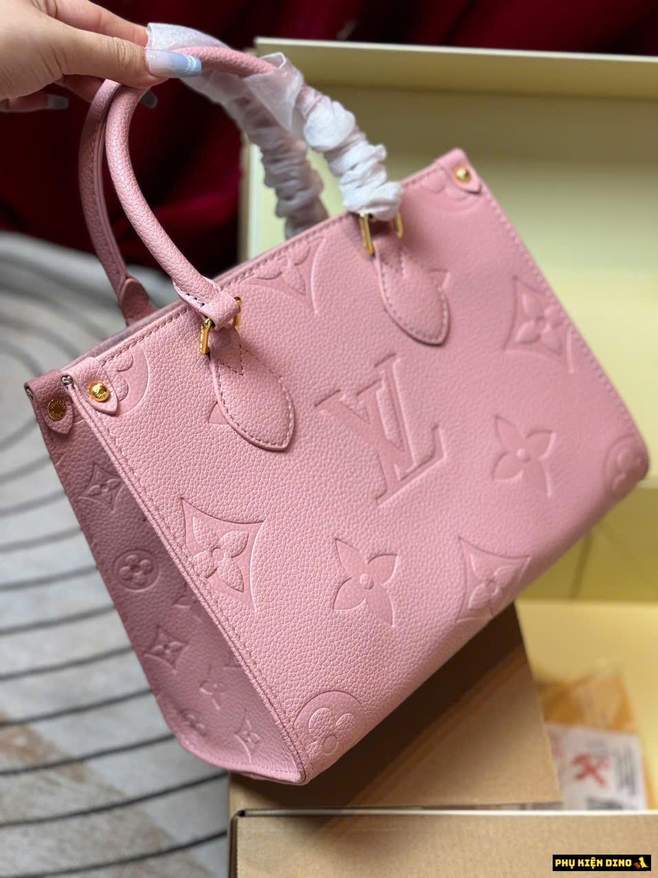 Túi Xách LV OnTheGo PM Màu Hồng Da Mềm Mượt Fullbox Túi Xách LV OnTheGo PM Màu Hồng Da Mềm Mượt Fullbox