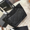 Túi Chanel Quilted Lambskin Large Ligne Cambon Tote 25 Túi Chanel Cambon Ligne Large Tote Beige Black Full Đen