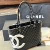 Túi Chanel Quilted Lambskin Large Ligne Cambon Tote 18 Túi Chanel Quilted Lambskin Large Ligne Cambon Tote Đen Logo Trắng
