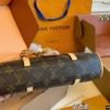 Túi Louis Vuitton LV Hang On Brown Fullbox M47031 20 Túi Louis Vuitton Hang On Monogram Nâu Họa Tiết