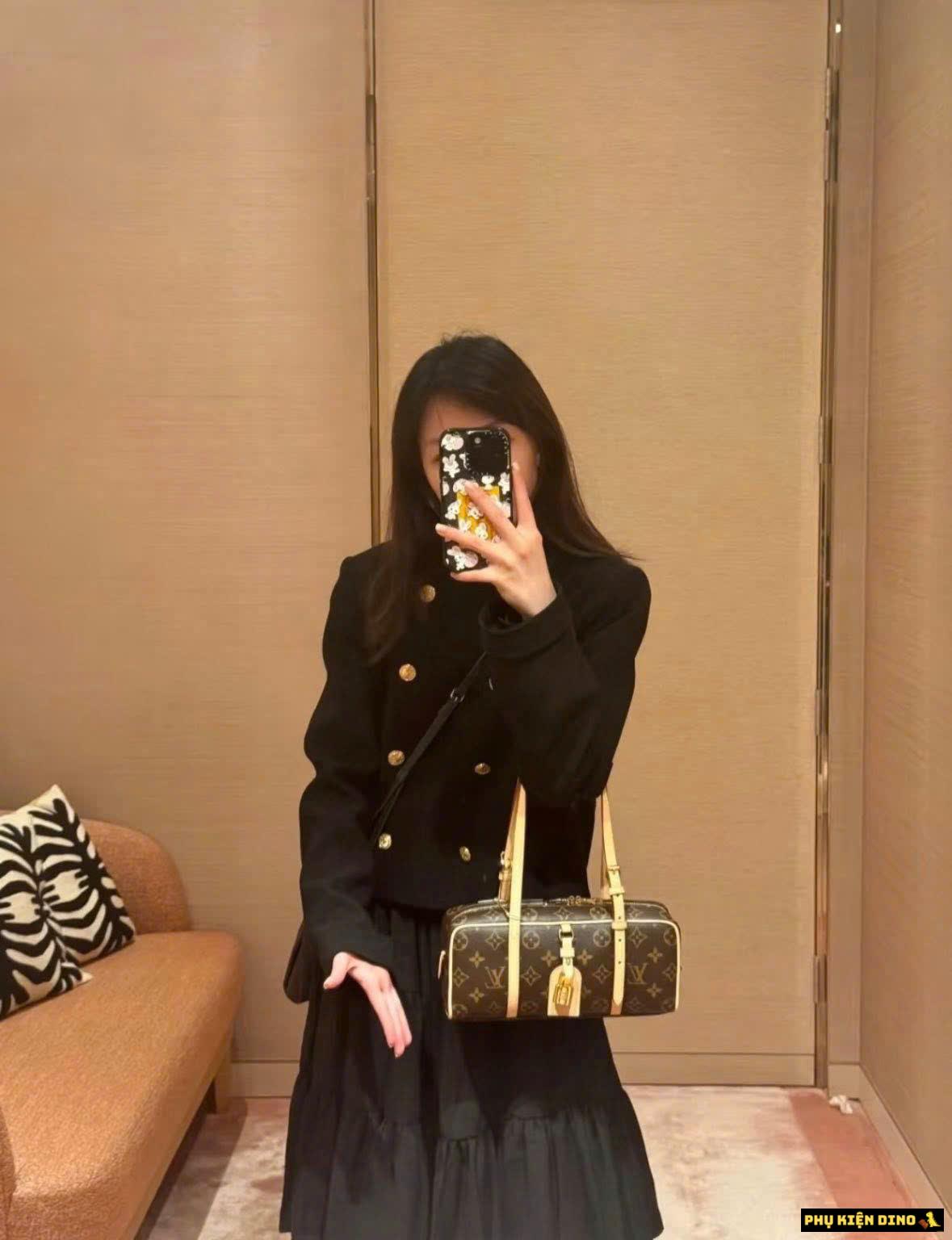 Túi LV Hang On Nâu Luxury Handbag Fullbox Túi LV Hang On Nâu Luxury Handbag Fullbox