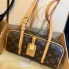 Túi Louis Vuitton LV Hang On Brown Fullbox M47031 13 Túi Xách LV Hang On Màu Nâu Bản Vip Fullbox