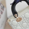 Túi Dior Lady D-Joy Bag Two-Tone White Black Size 22cm 19 Túi Lady D-Joy Trắng Đen Full Box 2 Lớp