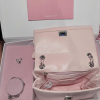 Bộ Quà Tặng Flower Chain Shoulder Bag With Jewellery Set Fullbox Trắng Hồng Đen 19 Túi Đeo Vai Nữ Kèm Bộ Trang Sức Flower Chain